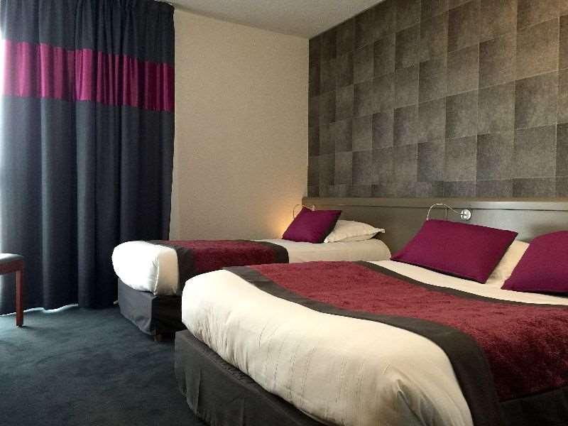 Brit Hotel Golfhotel Saint Samson Pleumeur-Bodou Quarto foto